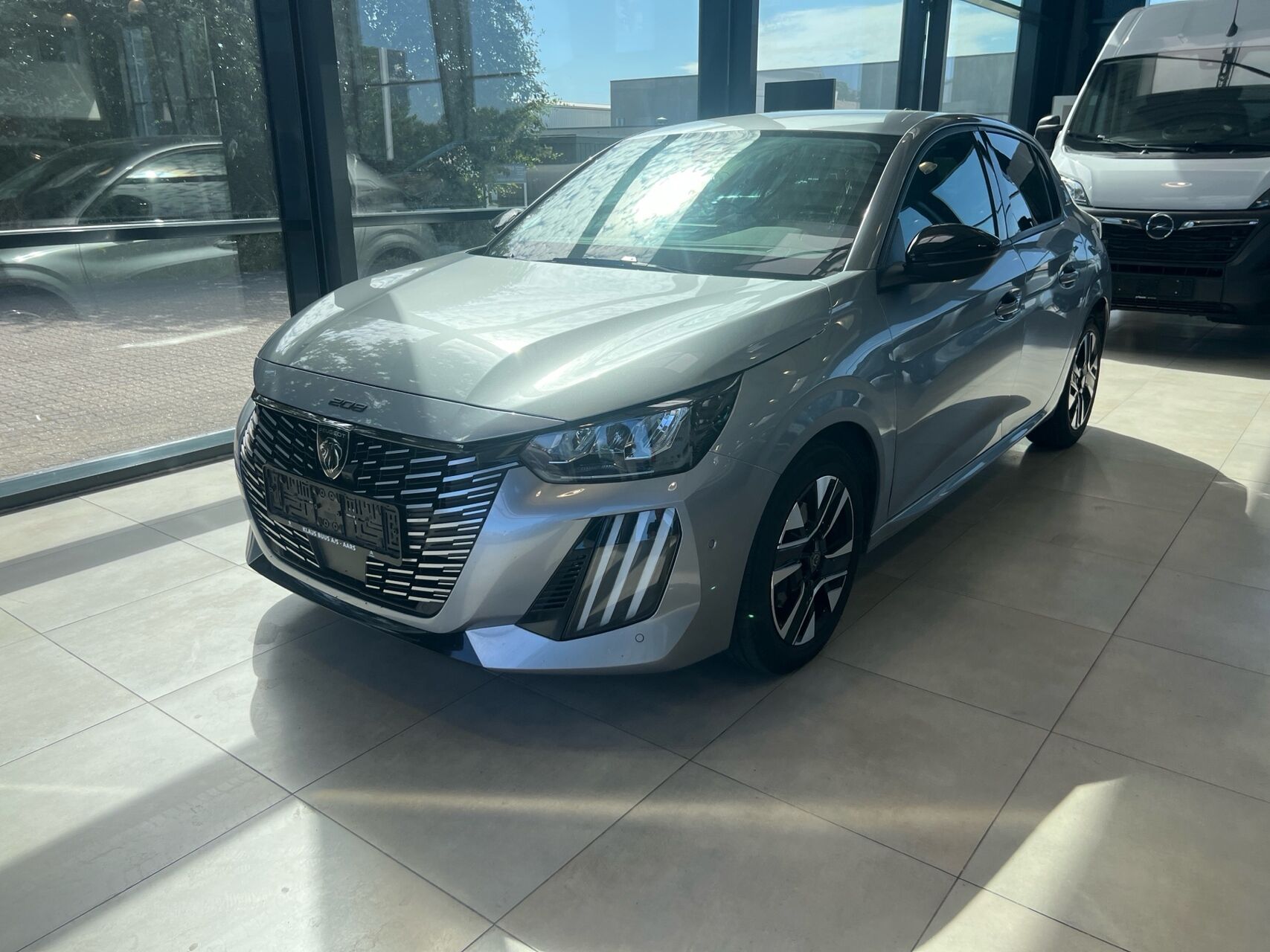 Peugeot 208 1,2 PureTech Allure+ 100HK 5d 6g