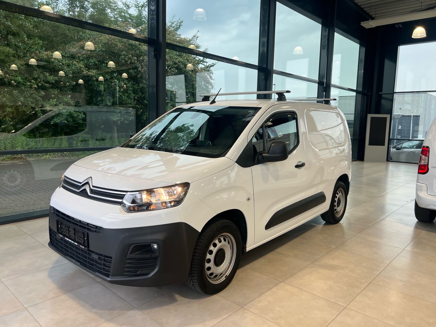 Citroën Berlingo L1 1,5 Blue HDi Proffline EAT8 start/stop 130HK Van 8g Aut.